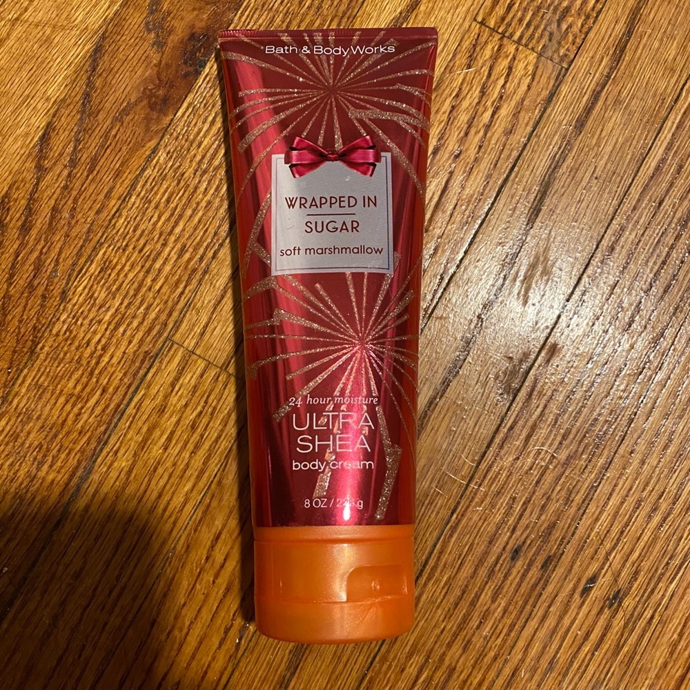 Wrapped in sugar body lotion